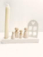 Voorbeeld kaarten en kaarsenhouder met poppetjes familie creme huisje met hartje