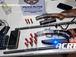Policiamento Ambiental da PM realiza cerco e prende dupla armada com escopetas e munições em propriedade rural no Bujari