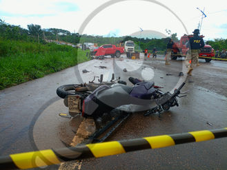 Liberação de motorista pela PRF após acidente que vitimou fatalmente um vigilante na via Verde gera tumulto e reação popular nas redes sociais