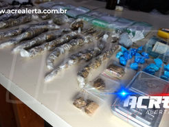BOPE / ROTAM encontra drogas enterradas em quintal usado como esconderijo do tráfico e prende suspeito em Rio Branco