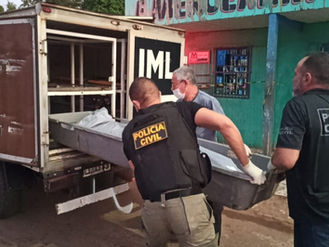Membros de Facção Invadem Comércio e Executam Dois Rivais em Rio Branco