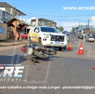 Motociclista fica gravemente ferido após bater na traseira de carro na Estrada do Calafate, em Rio Branco