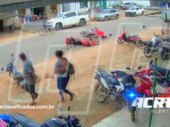 Conversão proibida em avenida movimentada provoca colisão entre motociclistas em Brasiléia