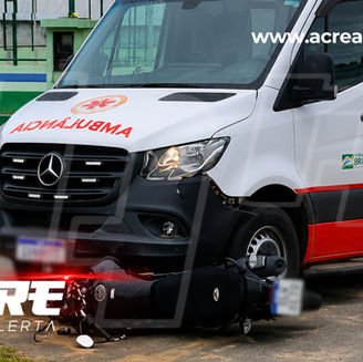 Motociclista bate em ambulância do Samu após avançar cruzamento em Mâncio Lima