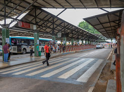 "UM CAOS" Rio Branco amanhece sem transporte Coletivo: Greve paralisa 100% dos ônibus e deixa população sem saída em Rio Branco
