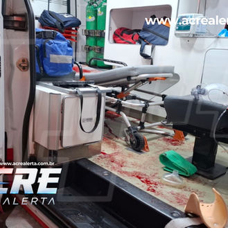 Colisão frontal entre duas motos deixa quatro pessoas gravemente feridas na estrada de Porto Acre