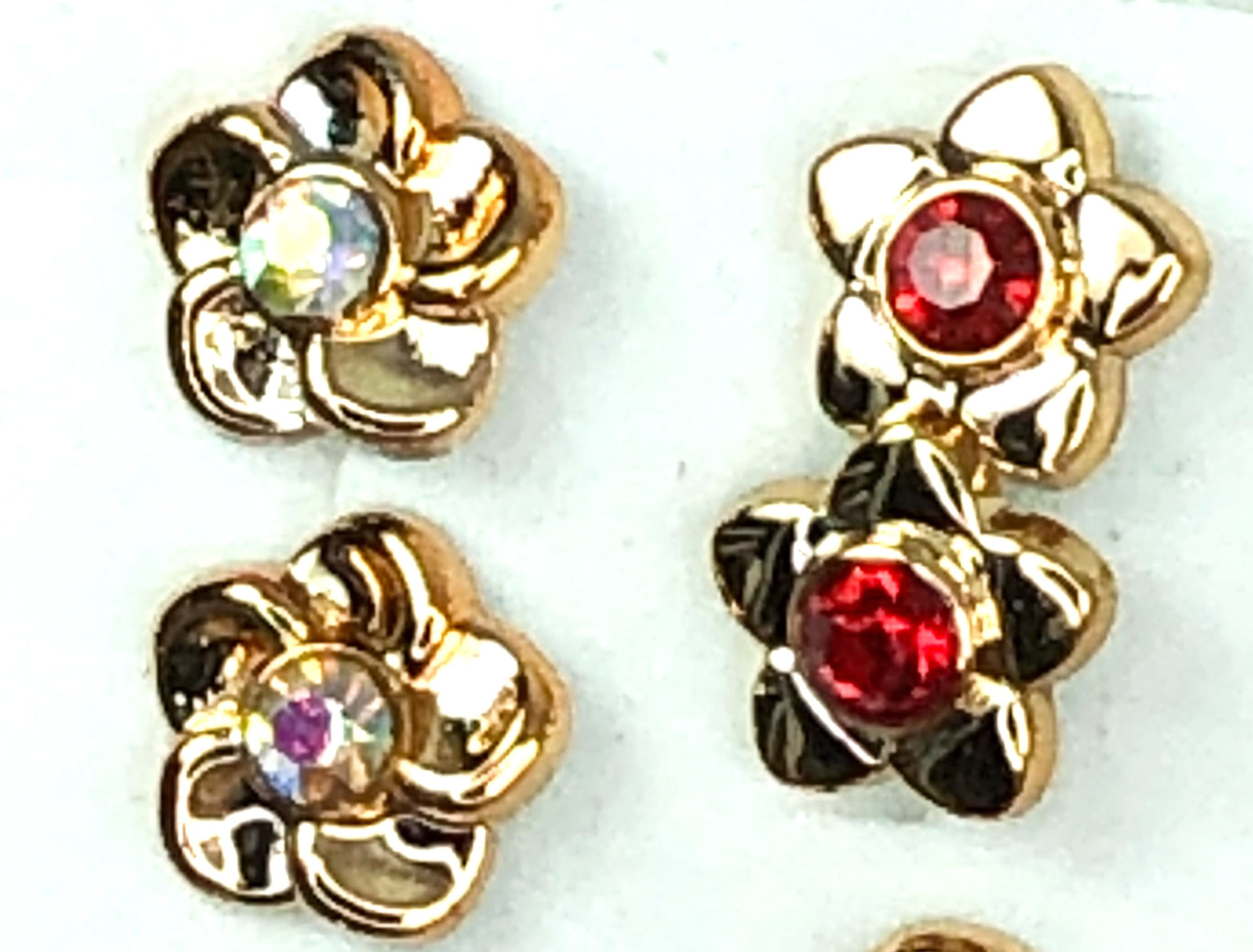 2 coppie Orecchini in acciaio inox, per lobo.