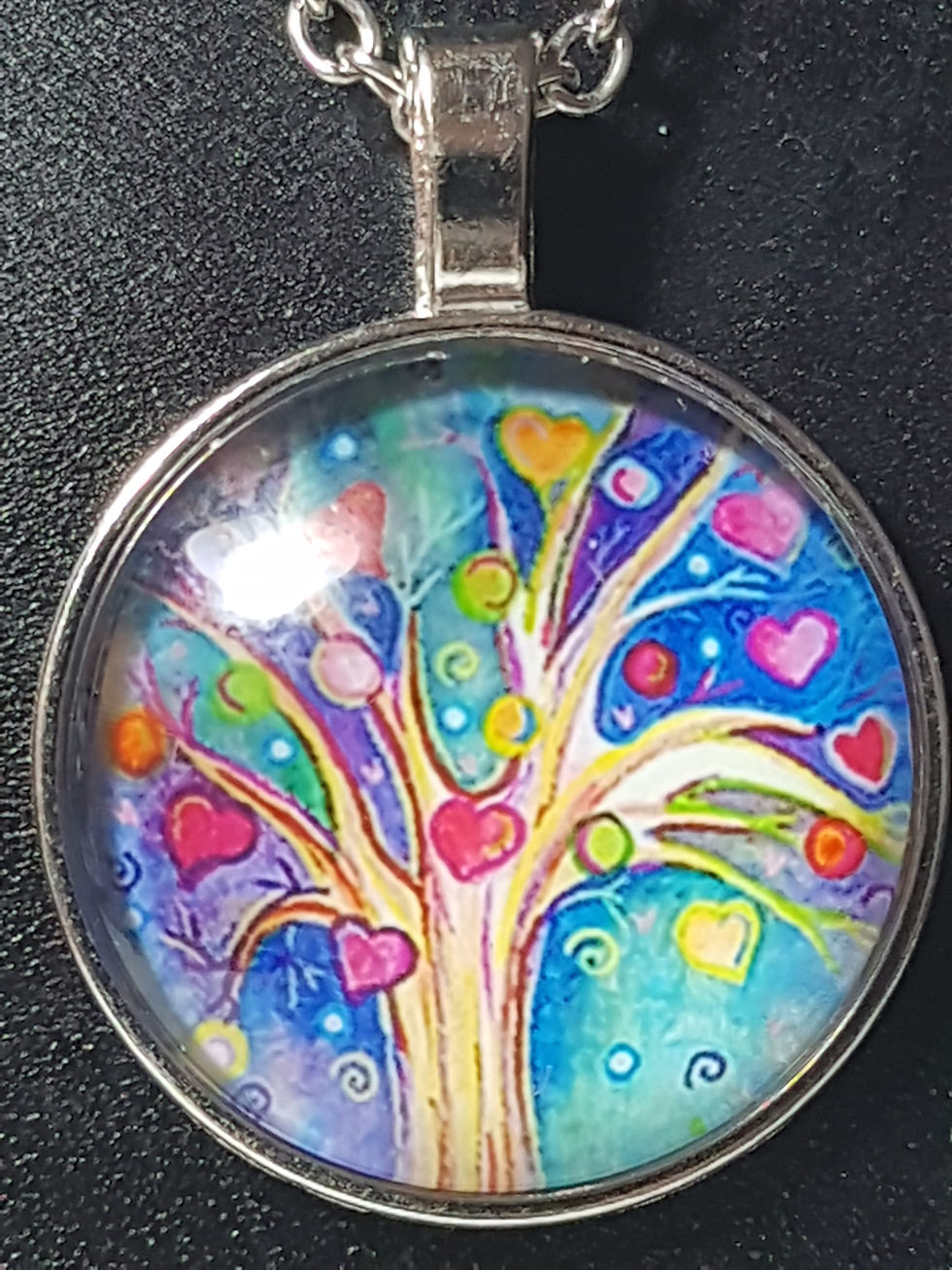 Miniatura: Collana con disegno di ottima fattura