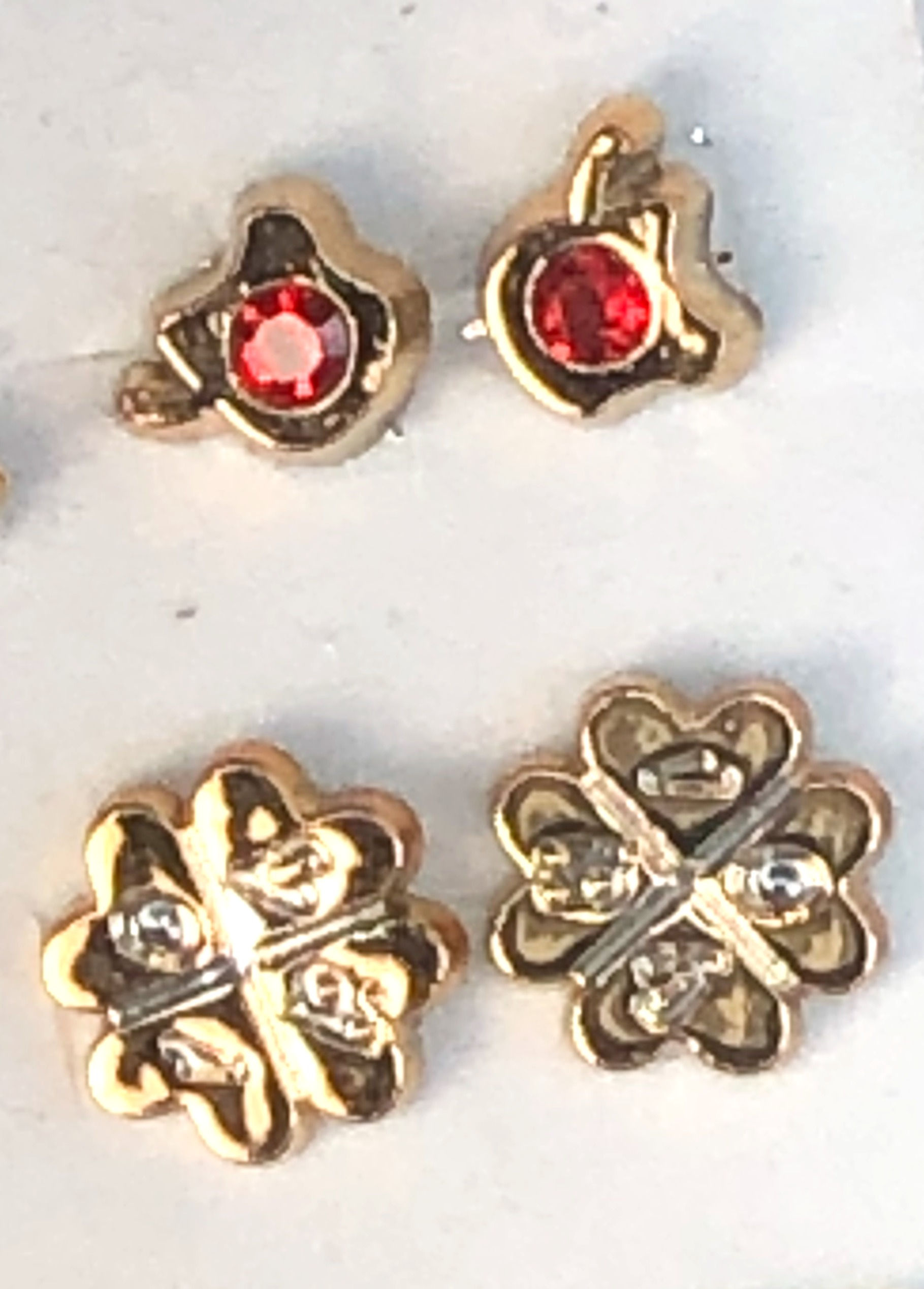 2 Coppie Orecchini in acciaio inox, per lobo.