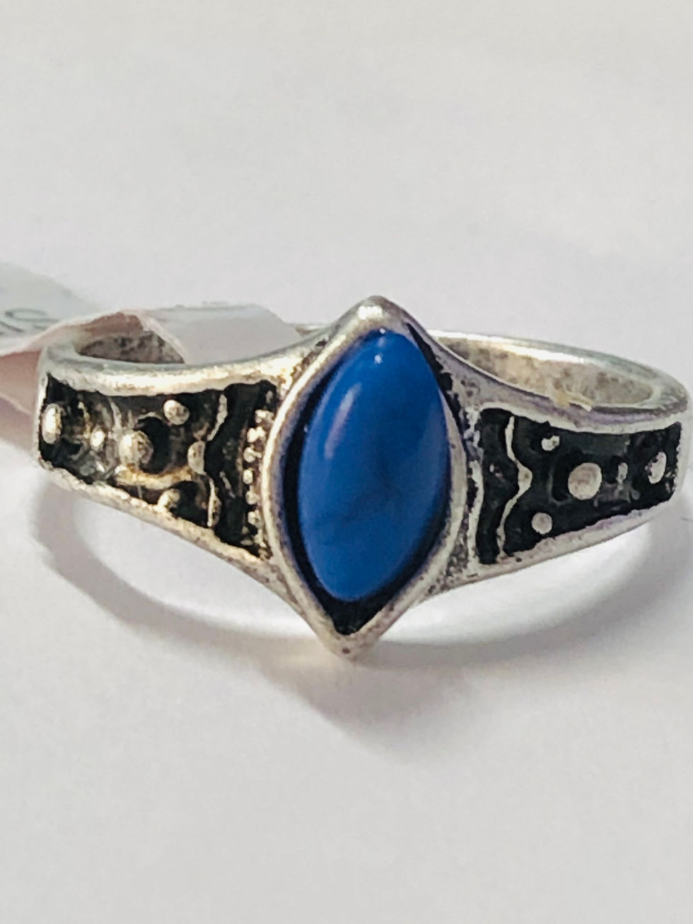 Miniatura: Anello con pietra naturale dura "CABOCHON" finemente lavorato