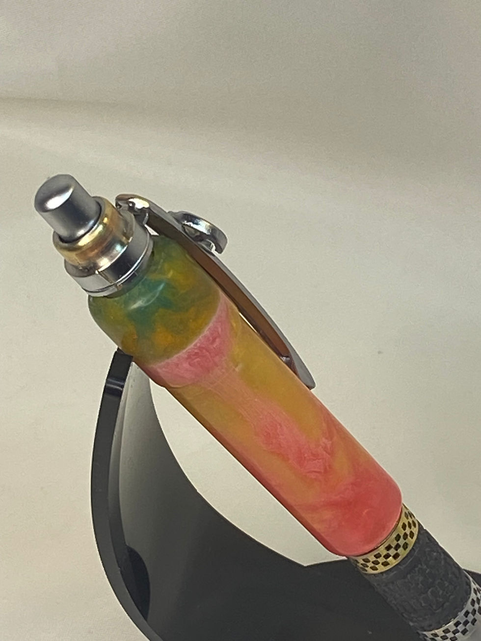 Miniatura: Penna revisionata con resina fatta a mano EA