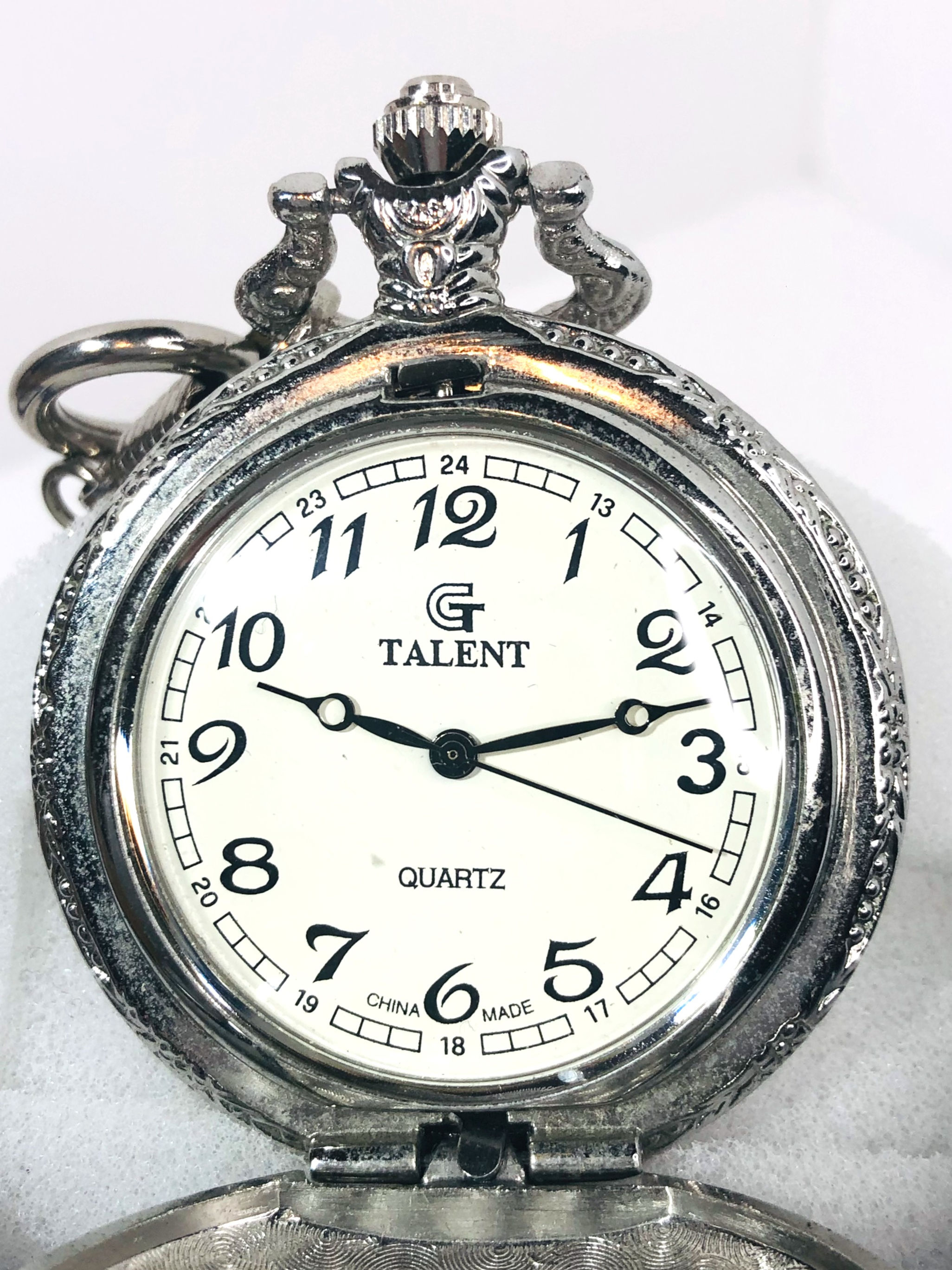 Orologio da taschino TALENT con splendidi alto rilievi da ambo le parti