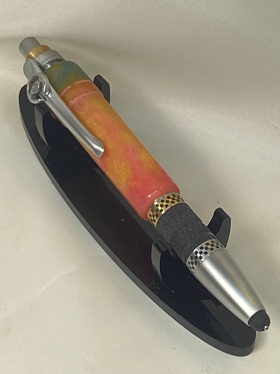 Miniatura: Penna revisionata con resina fatta a mano EA