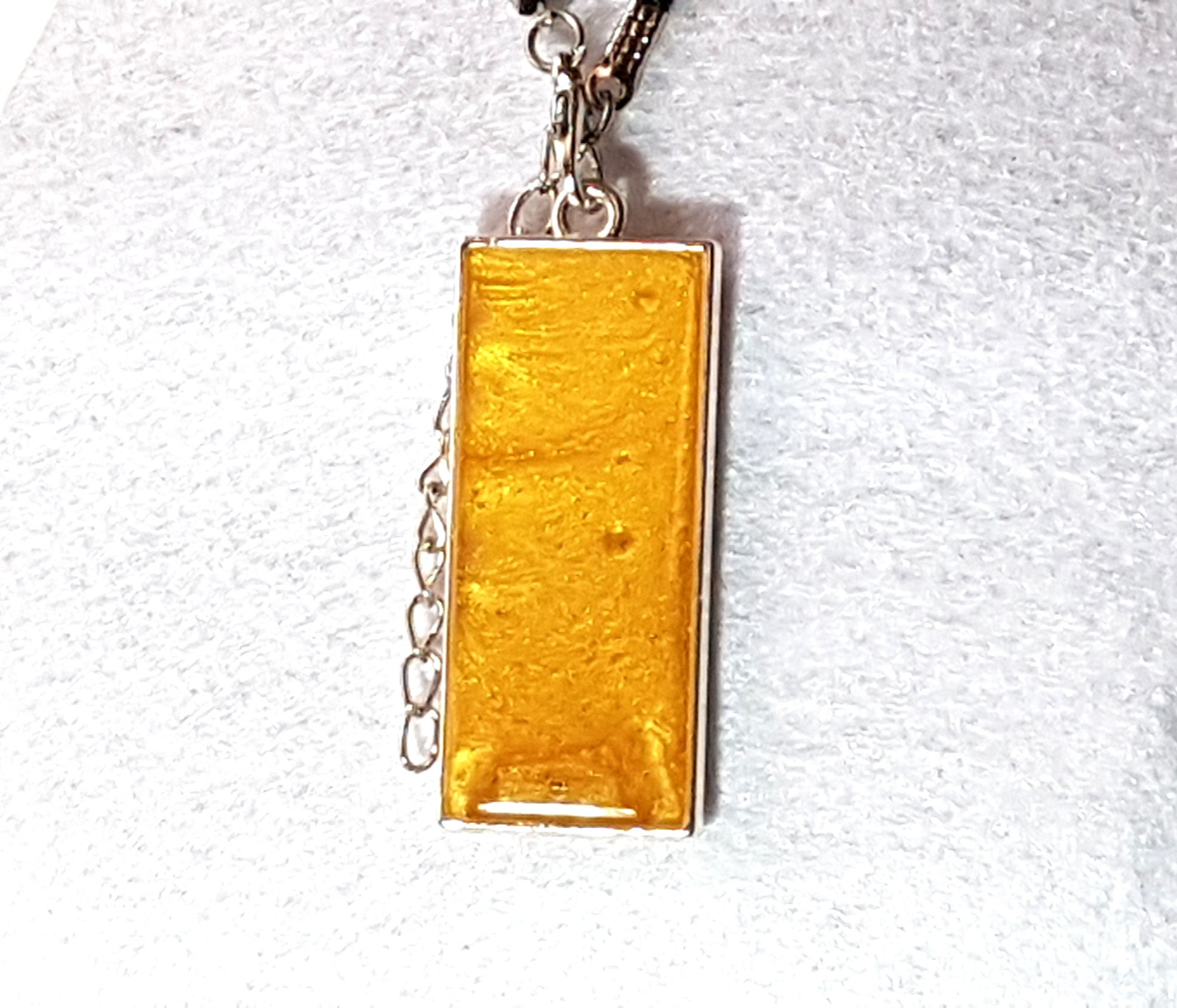 Collana con pendente bifacciale fatto a mano, ottima finitura