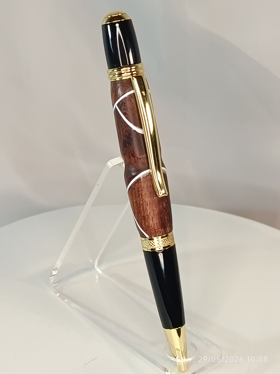 Miniatura: Penna fatta a mano con legno di quercia ed intarsi bianchi