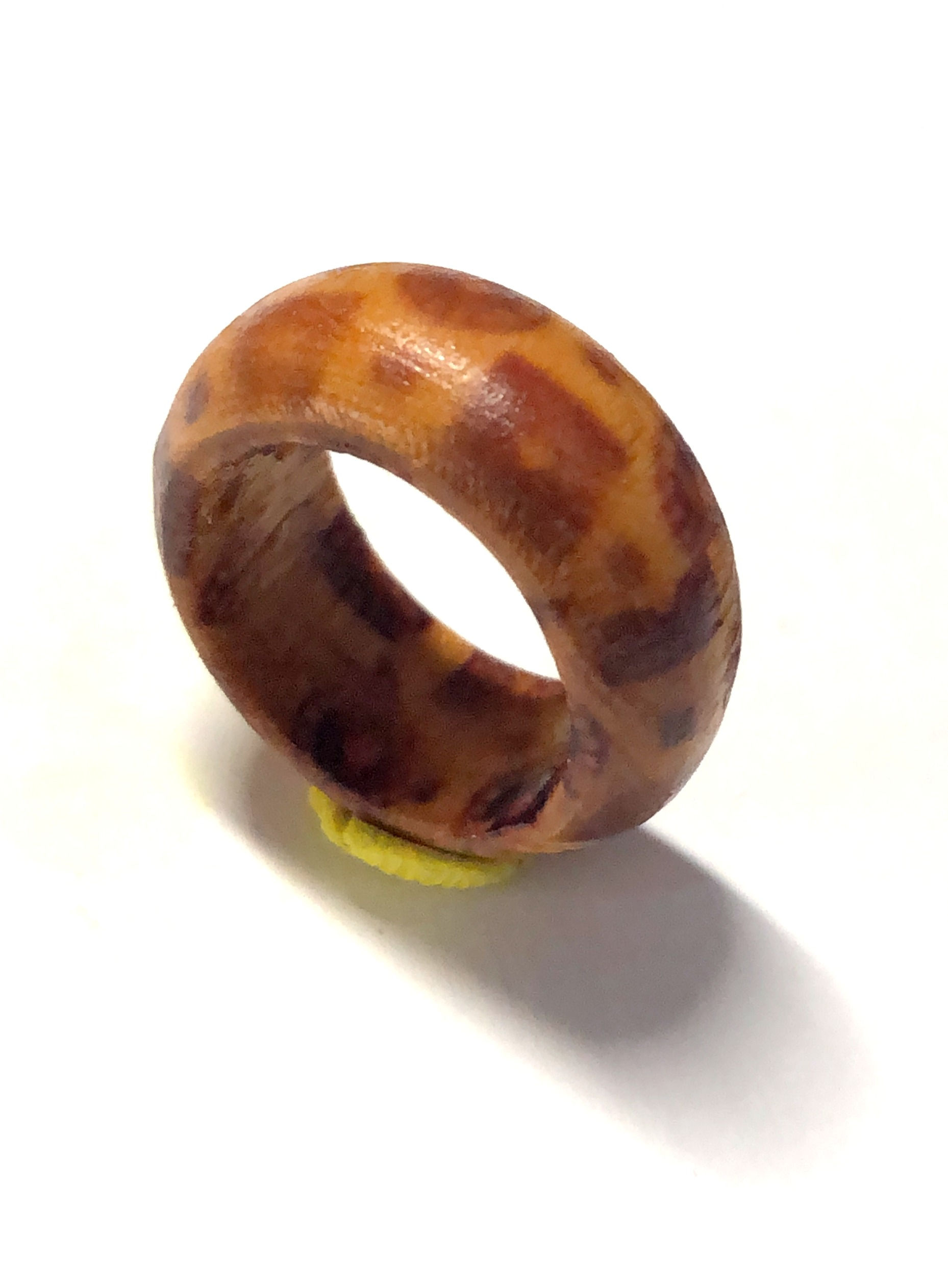 Anello in legno di alta qualità e durezza FATTO A MANO misura 17