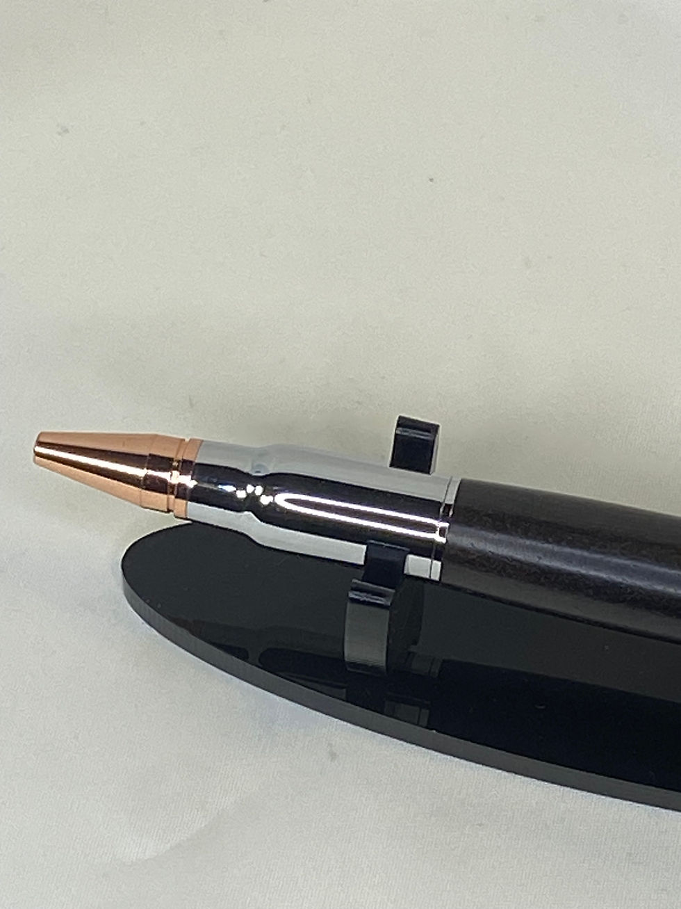 Miniatura: Penna fatta a mano di splendido colore nero EA