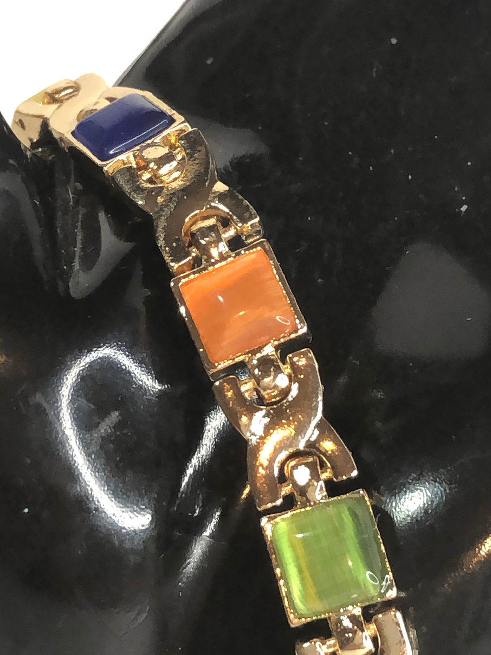 Splendido braccialetto con gemme indiane originale elegante