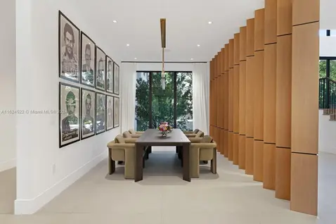 ab8cf7f416c8ed3ee498d47627c4d3ac-uncropped_scaled_within_1536_1152