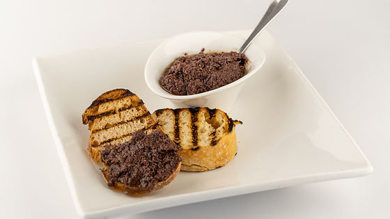 Schwarze Olivenpaste