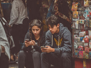 Los territorios del yo mediado: cartografías simbólicas en la metamodernidad