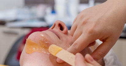 Our skilled therapists provide a quick and effective service, leaving your chin smooth and clean.