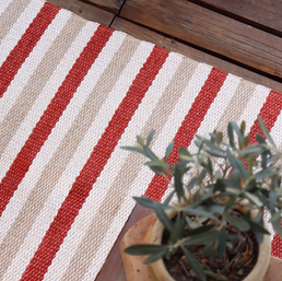 Terrasse en palette glow up avec tapis d'exterieur
