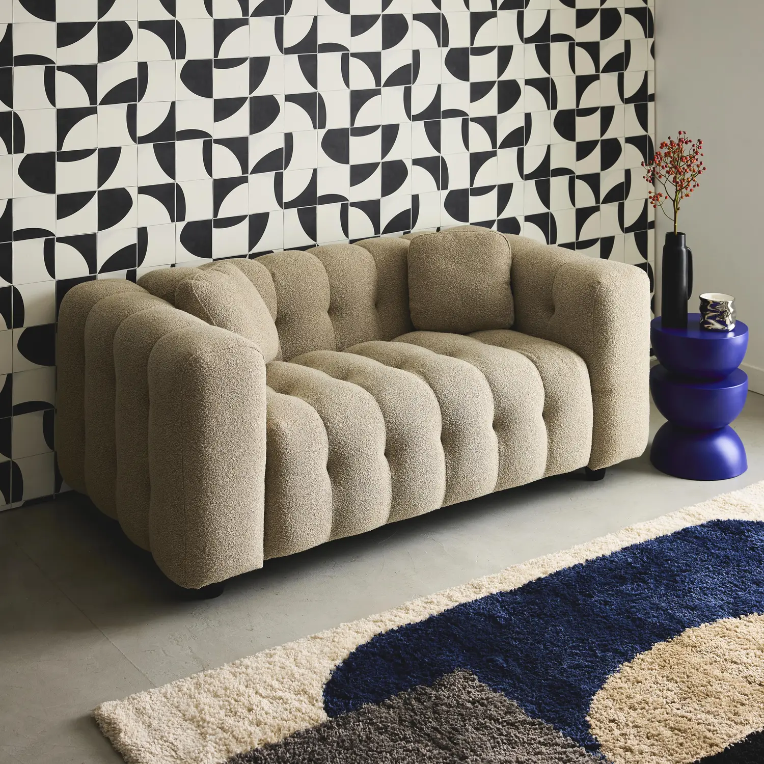 Leon Canapé 2 places bouclette texturée capitonnée 599,99€ ILEONSOF2BCLBG