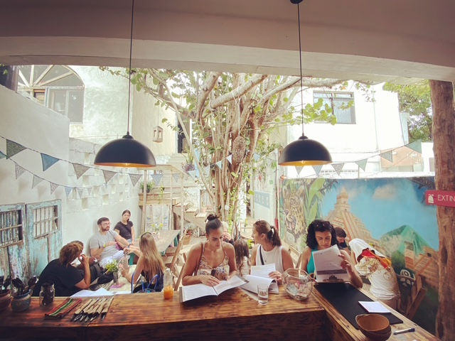 Thumbnail: El Meraki - Table Reservations