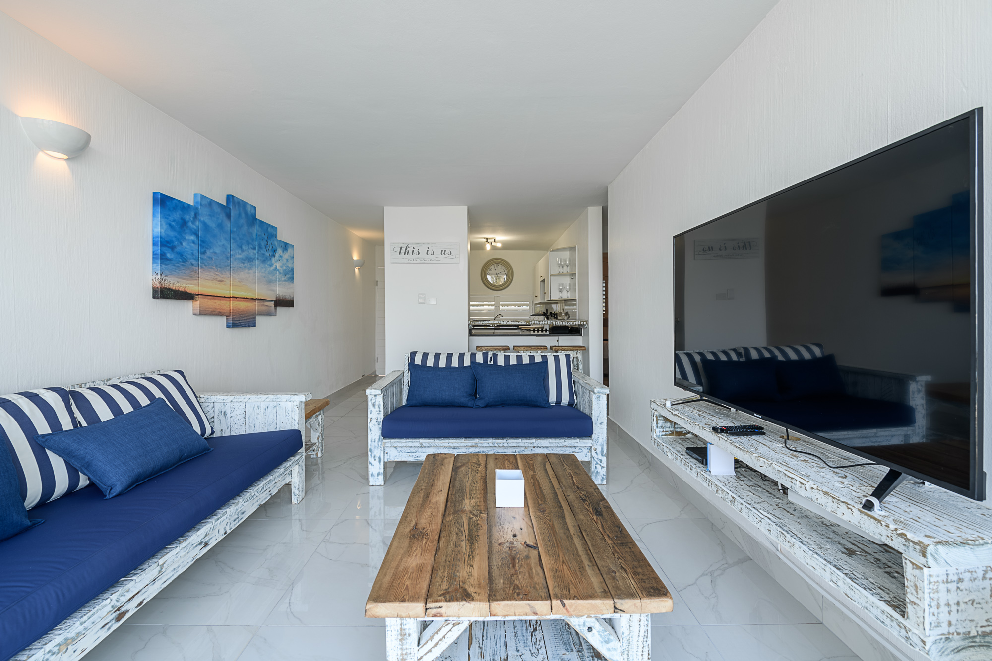 Living Room 85