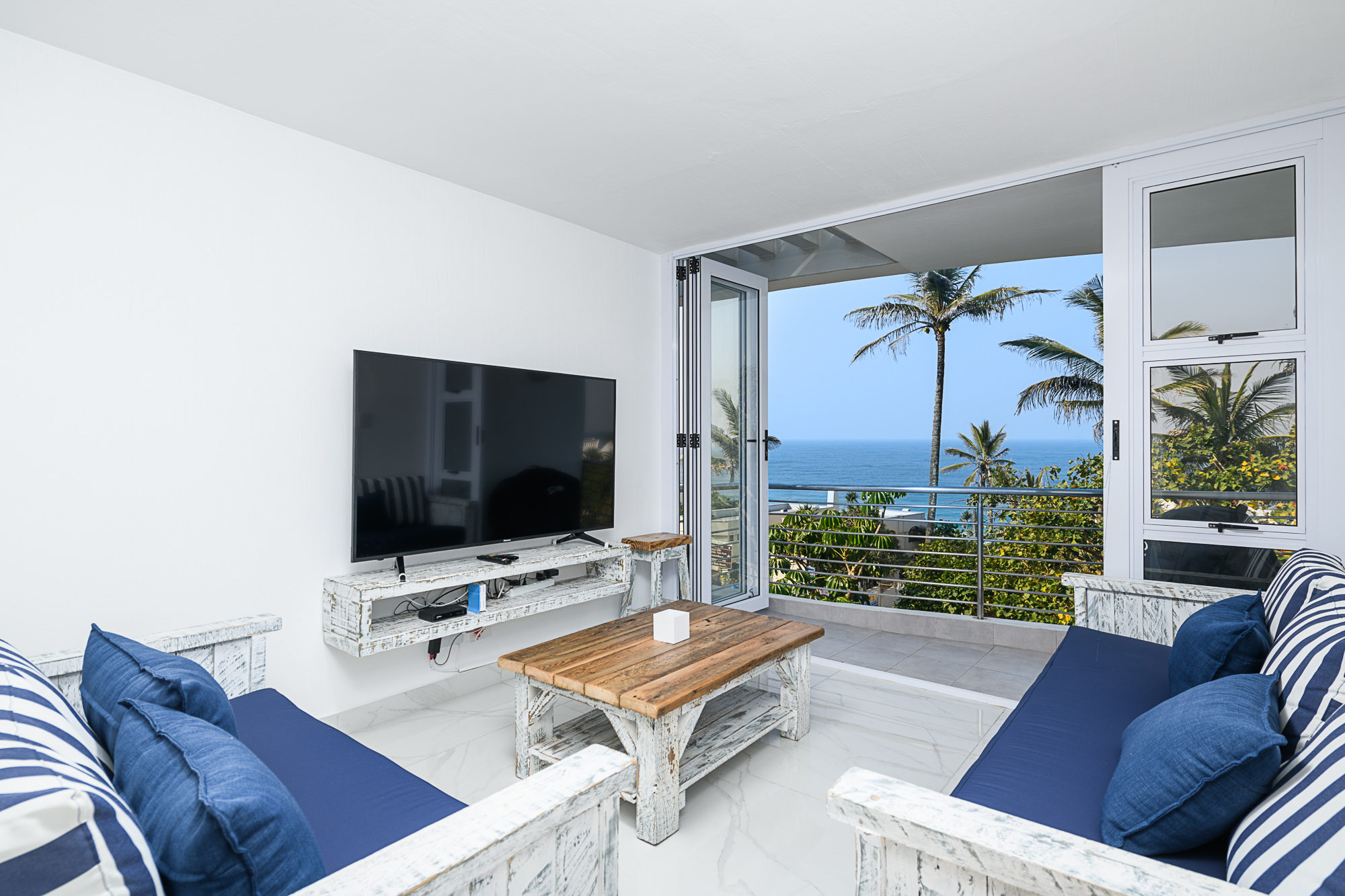 Living Room 85