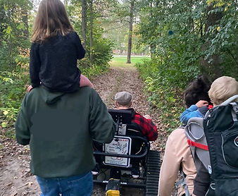 Explorer - hiking with family