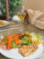 Petto di pollo alla griglia con insalata mista
