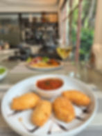 Mozzarella fritta con salsa arrabbiata