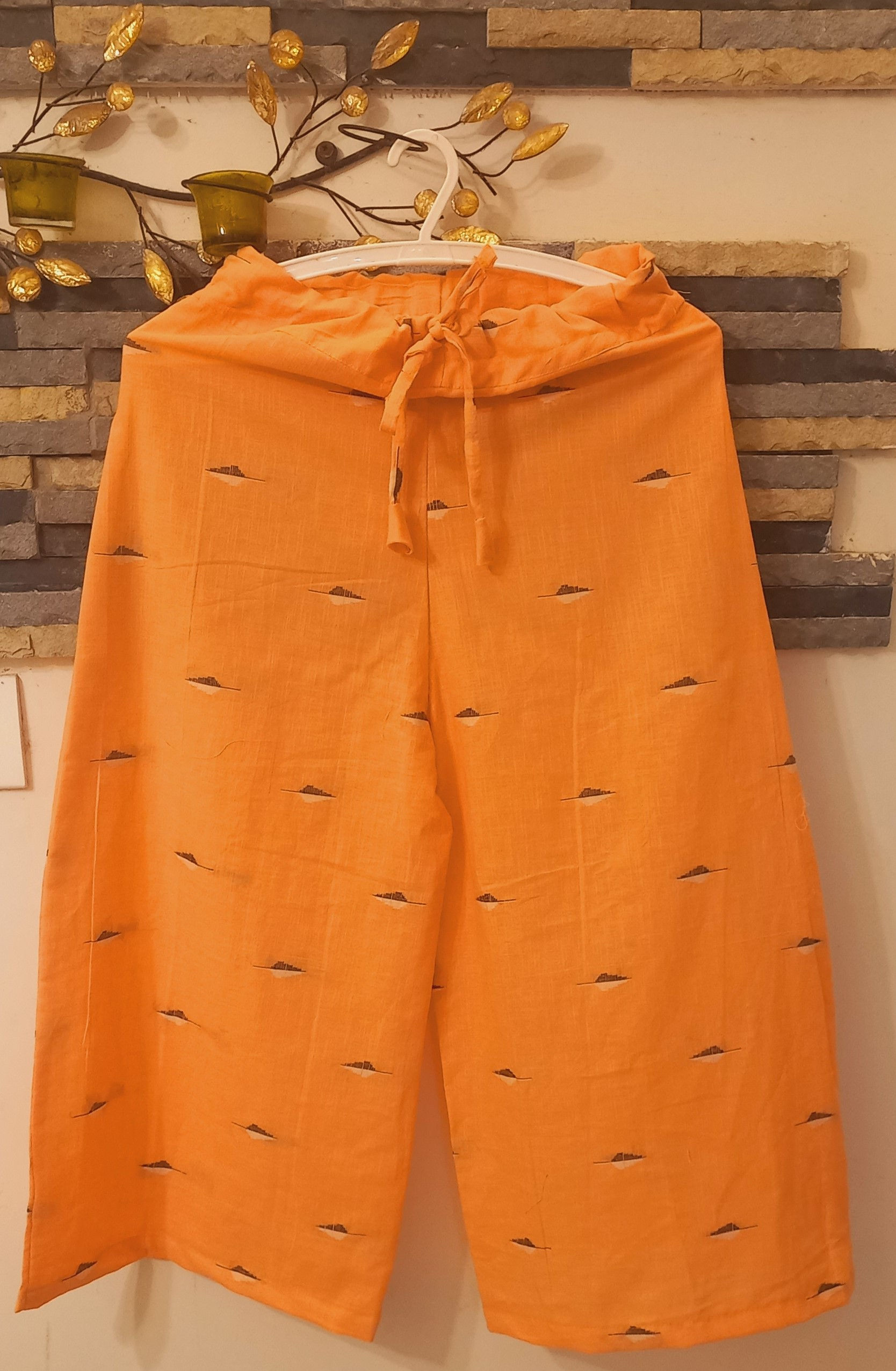 Peach Cotton Capri Pants