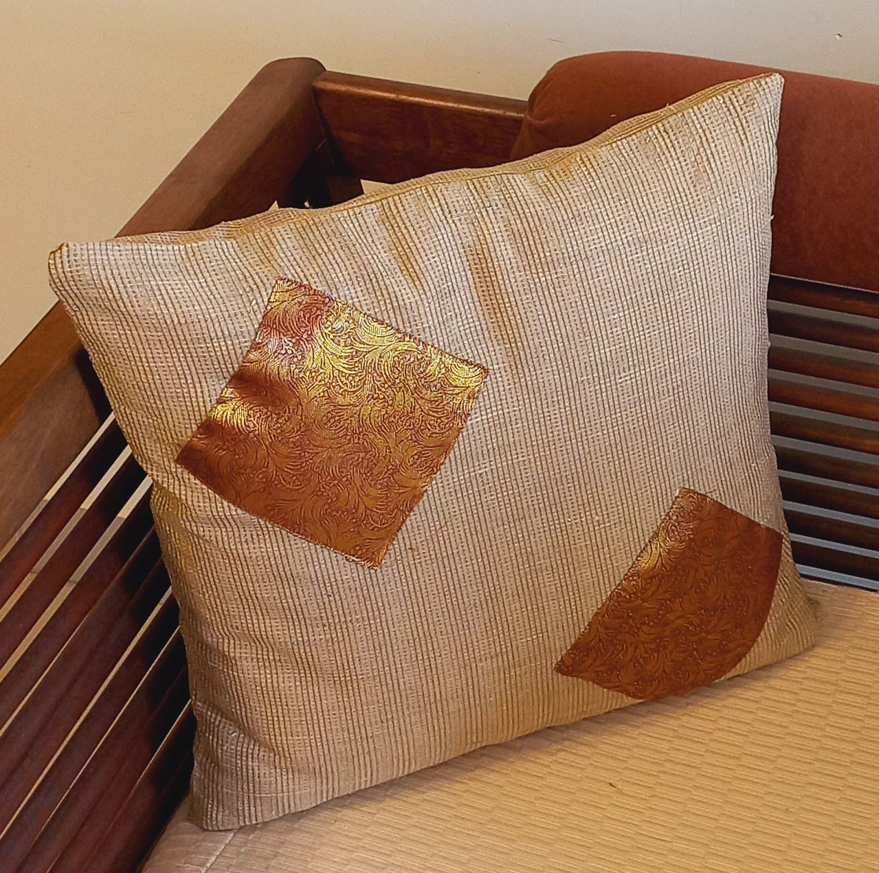 Clinkwagon Embellished Cushion Cover