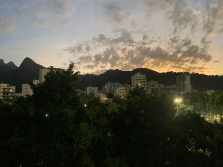 Alexo CamaraTTe/Literatura