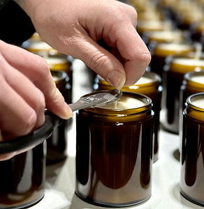 BOUGIE LA BELLE DATCHA PRODUCTION ARTISANALE.jpg