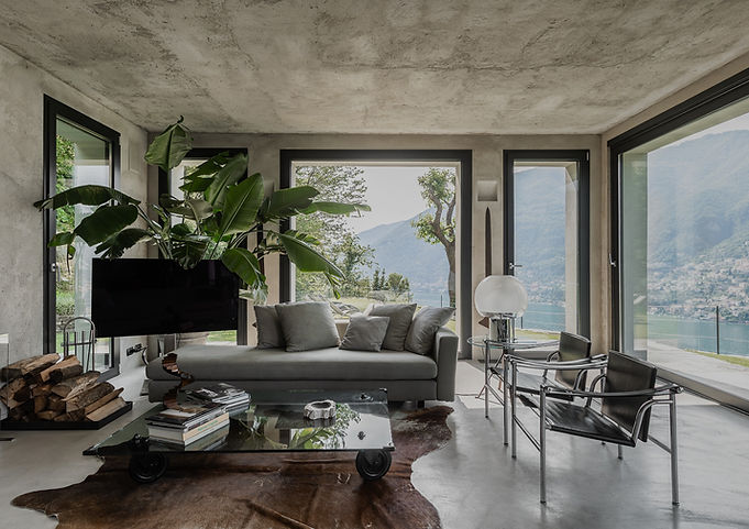 Villa Torno 1_edited.jpg