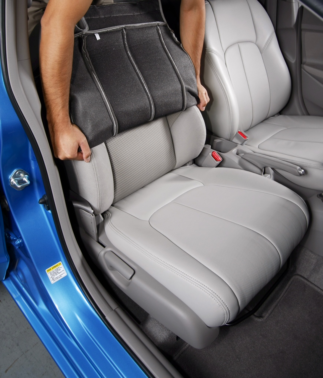 ClazzioGuys OEM & CUSTOM SEAT COVER Clazzio