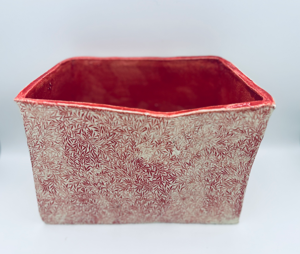 Thumbnail: Red leaf planter