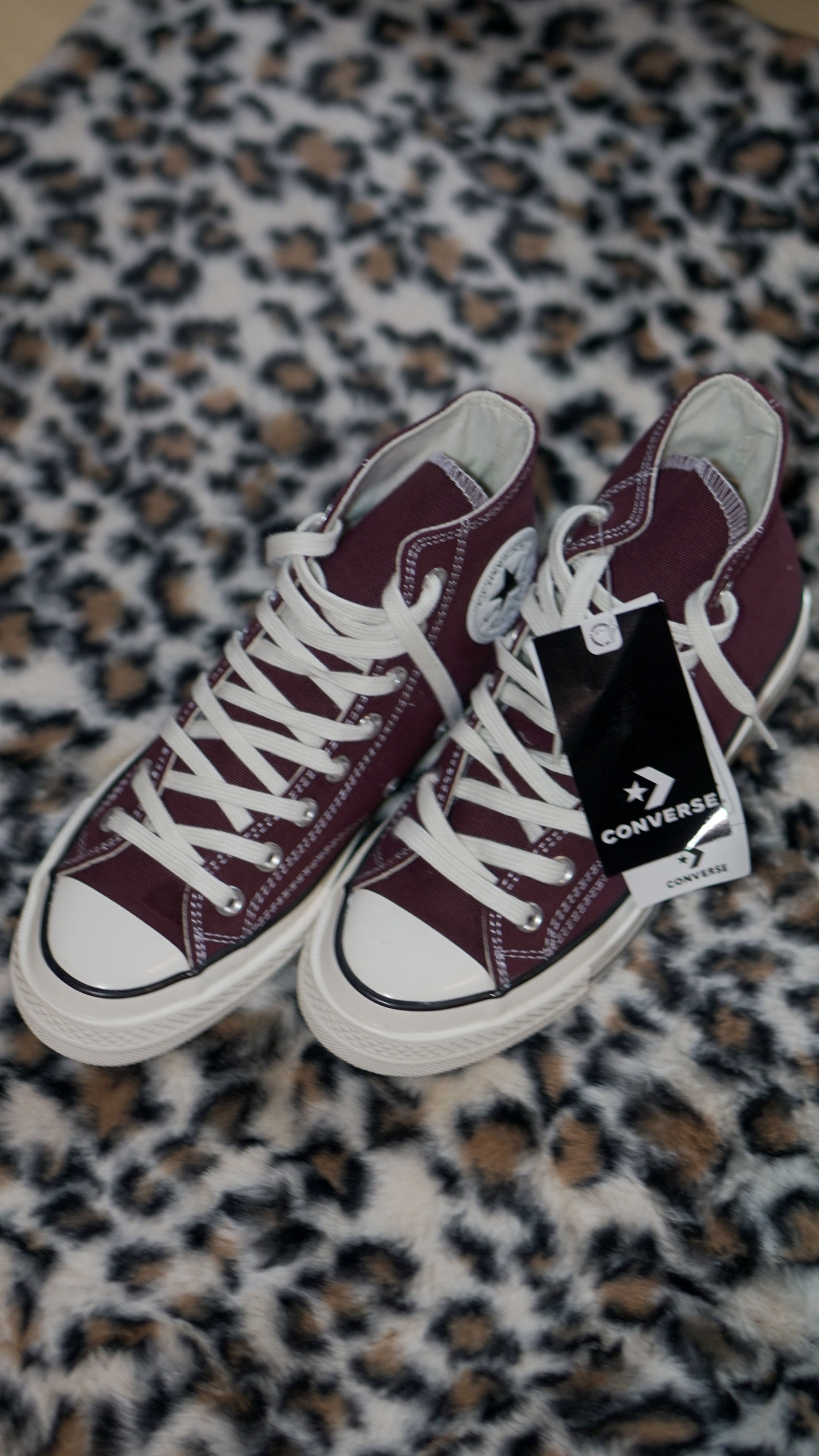 Converse Chuck Taylor – Size 7