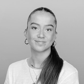 kirstine   F PID_MzM3szAzNrcEAA==.jpg