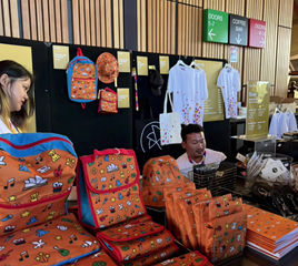 「双城记｜悉尼歌剧院Open House｜体验歌剧表演｜从歌剧院往外看的风景｜很漂亮的建筑风格」