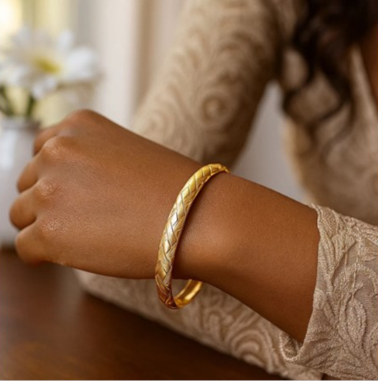 Thumbnail: 14k Yellow Gold Weave Motif Domed Bangle
