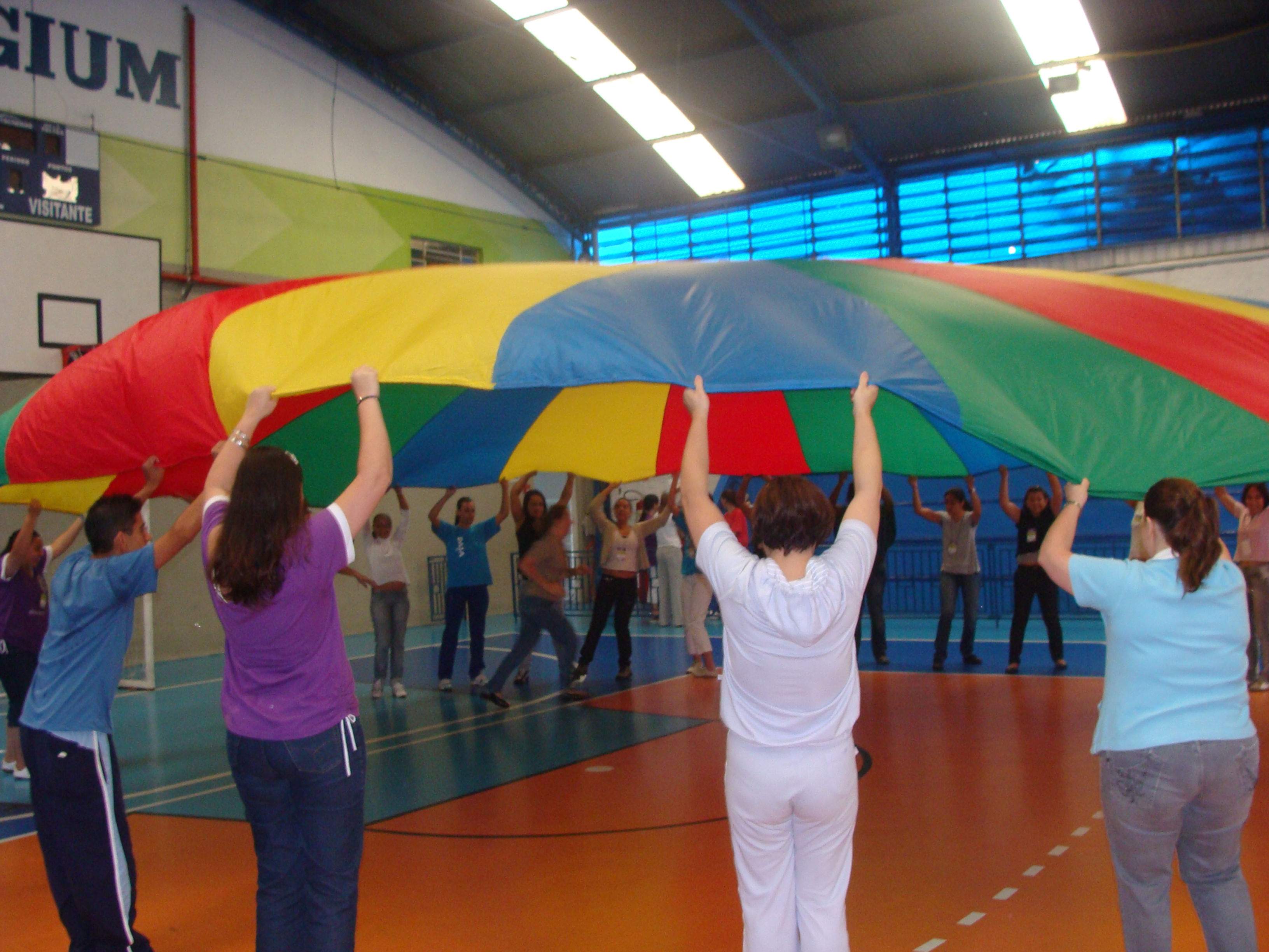 PARAQUEDAS COOPERATIVO EM NYLON RIPSTOP 5 METROS