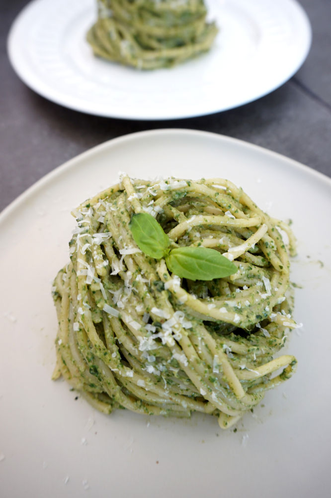 Peruvian Pesto Pasta (Tallarines Verdes)