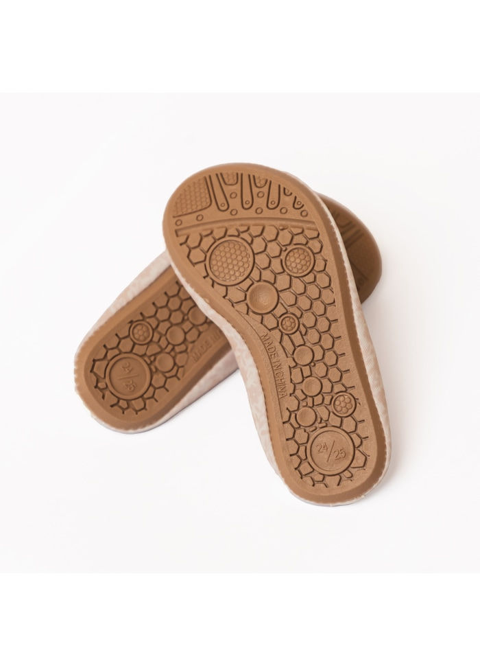 Thumbnail: Swimming Shoes - Bouquet Silhouette
