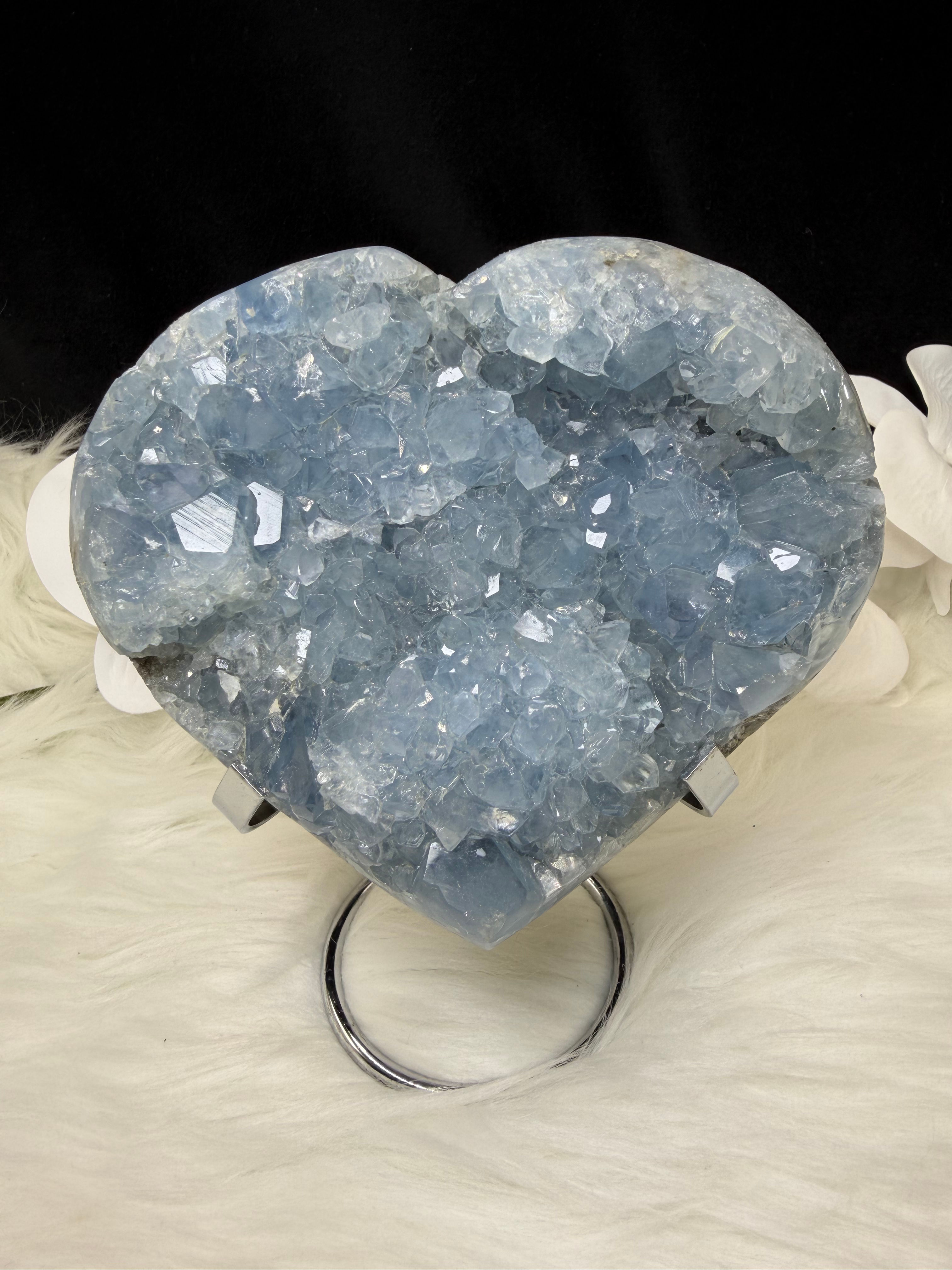 1.6KG Large Raw & Natural Sky Blue Shinny High Quality Celestite Crystal Heart