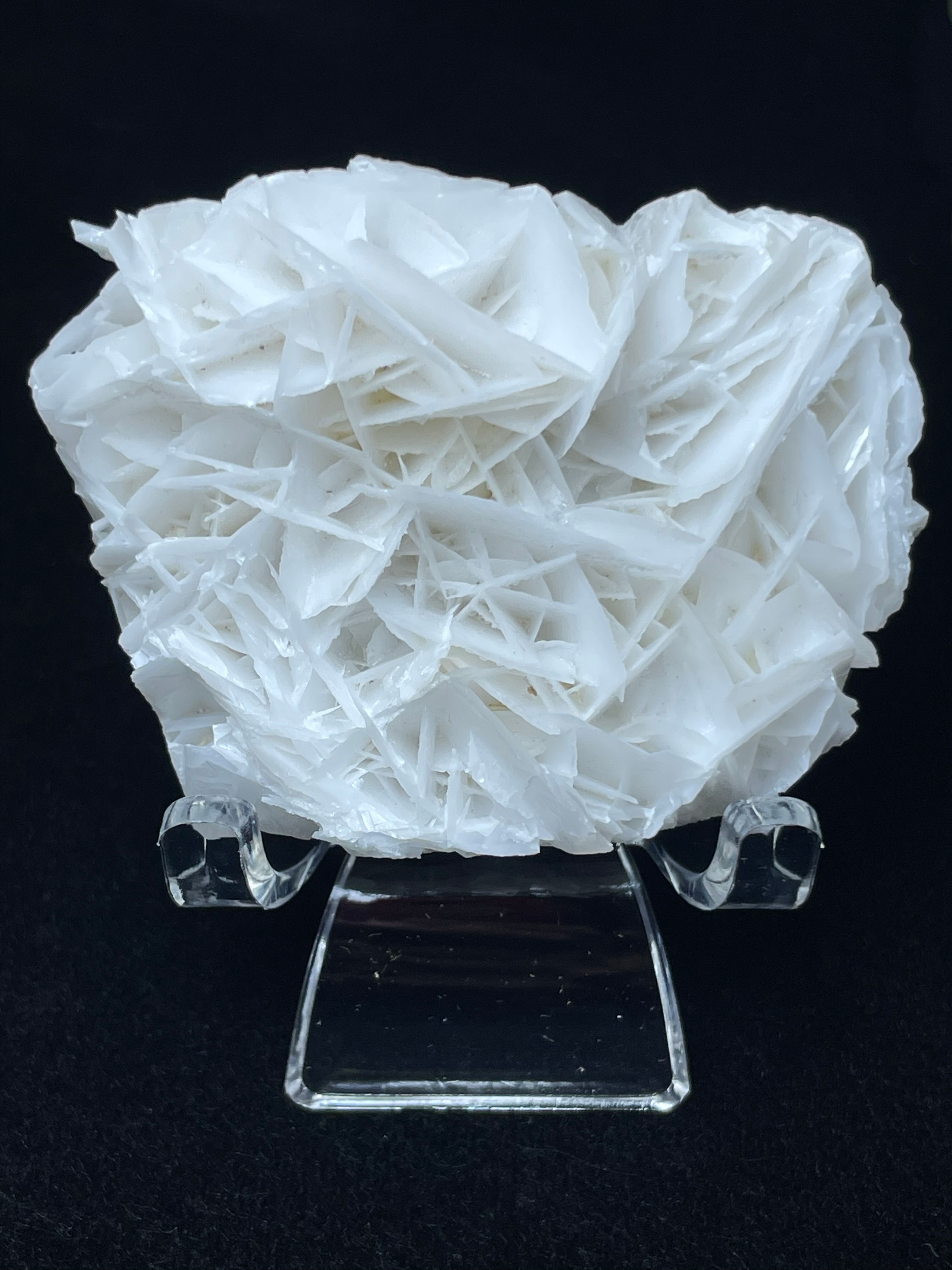 Raw & Natural Top Quality Snow White Roses Calcite Flower Mineral Specimens